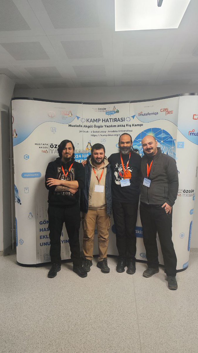Mustafa Akgül Özgür Yazılım Kış Kampı 2024'te biz de oradaydık. 
Etkinliğe sponsor olup, ekibimizden eğitmenler "Kubernetes ve Konteyner Dünyasına Giriş" ve "Zabbix ile Sunucu ve Servislerin Gözetlenmesi" kurslarını hazırlayarak katılımcılara eğitim verdiler.
#oyk2024kis