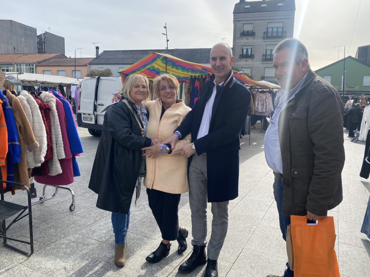 ppcurt_teix's tweet photo. 📢Onte visitounos Carmen Pomar, membro número 12 da candidatura do @ppdegalicia  pola provincia de A Coruña nas próximas eleccións ao Parlamento de Galicia e actual diputada autonómica. https://t.co/oesRxtCbyy