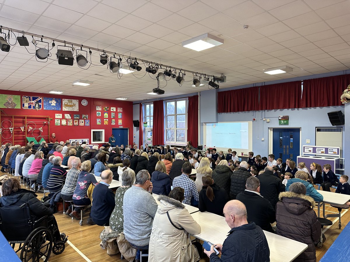 An absolutely packed ⁦@wash_lks2⁩ ‘Grandparents Morning’. The children are showing our current value of #love & sharing their memories and appreciation of the special people in their lives. ⁦@NeilHawkes⁩ #vbe