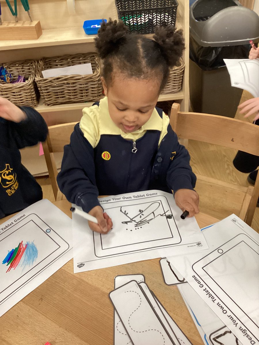 NurStCleopas's tweet photo. We talked about the apps and game we like to use and how to use them safely. We know to always use the internet with an adult and what to do if we are worried about something we see. We drew our favourite games to play on our devices @stcleopas
#stcleopascomputing #stcleopaspshe https://t.co/Lb6a5DskhA