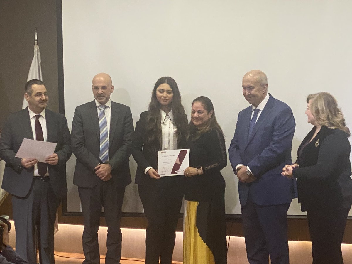 makhzoumi's tweet photo. مؤسسة مخزومي توزّع الشهادات على المتدرّبين المتفوقين من برنامج التدريب المهني في بيروت وتكرّمهم بتفوقهم
#proudlyEmpowering https://t.co/oSriue35sD