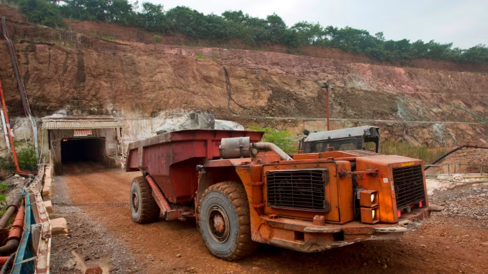 Bill Gates & Jeff Bezos-backed mining company discovers vast copper deposit in #Zambia 🇿🇲⛏️Estimated tobecome one of the world’s top three high-grade #copper mines ft.com/content/28c36e… #metals #Mining #EVs