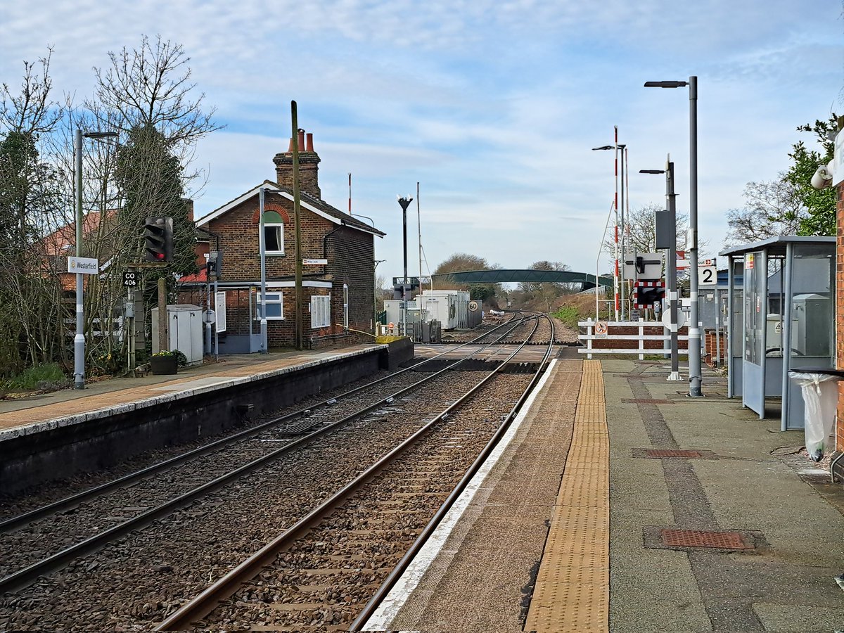 danthetrainman's tweet image. Nice Monday morning at Westerfield making the most of the sunshine. #ukrailscene #class755 #greateranglia #westerfield #photography