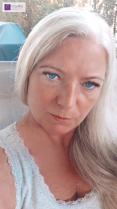 Einen sch&ouml;nen Tag w&uuml;nsche ich dir💋  Schau doch mal in mein Profil bei BestFans vorbei👍  👉 https://t.co/kCO3YYTLRZ  Gibt