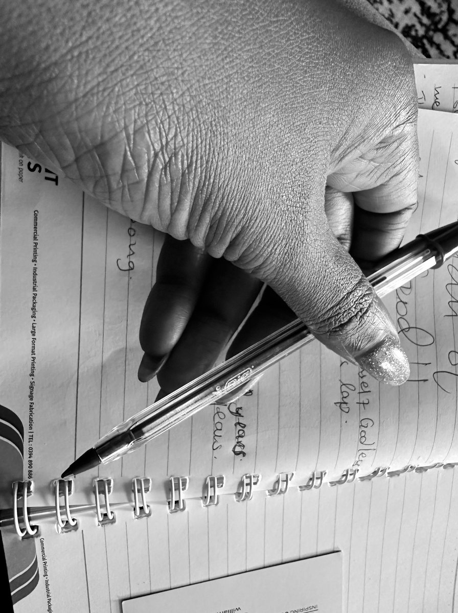 BeautifulMukiga's tweet image. Just me and my #bic saving lives. Another Tuesday #FloatingDuckProductions