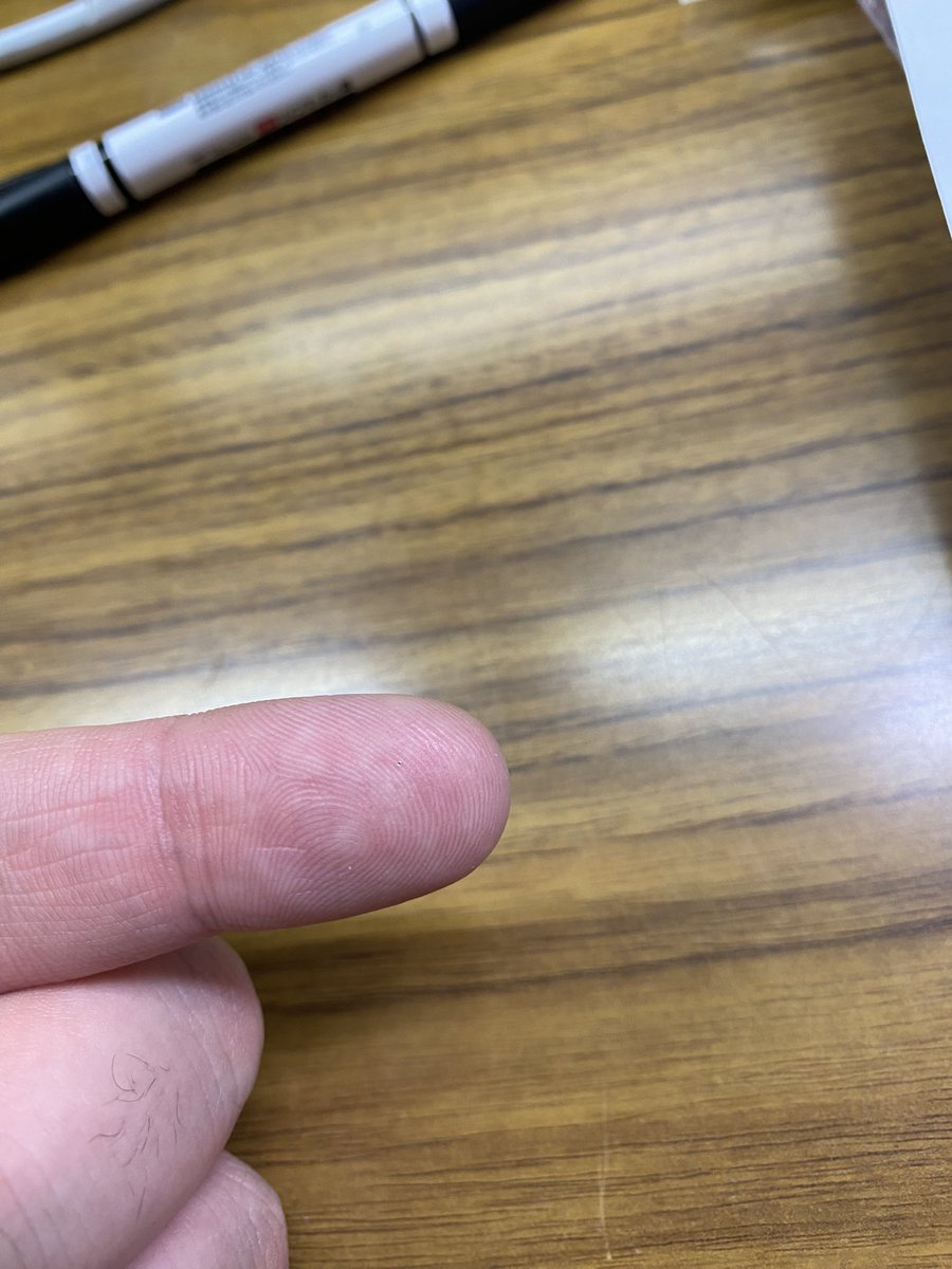 BREAK_BROTHER's tweet photo. 持っていきますね https://t.co/RAyFwYxC5V