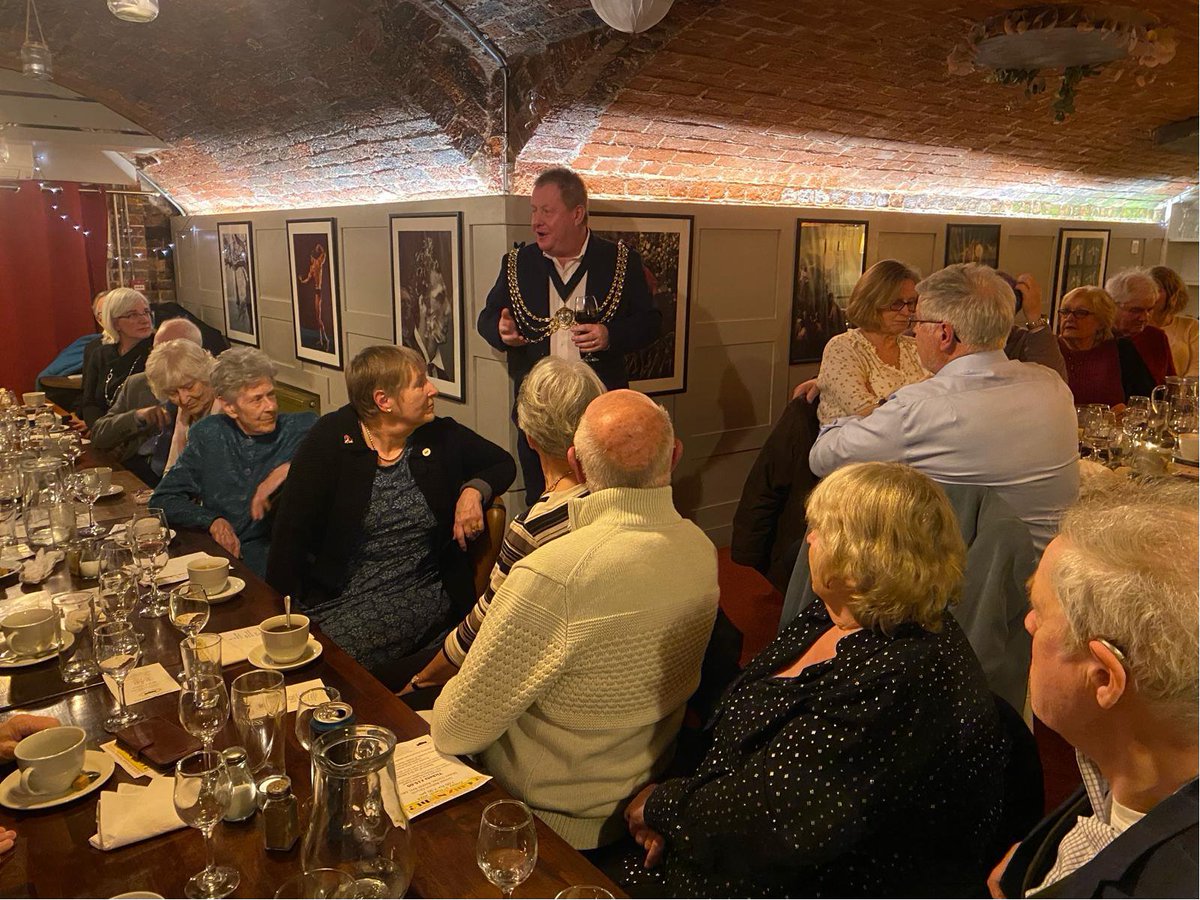 Mayor of the Borough of Reigate and Banstead tweet media