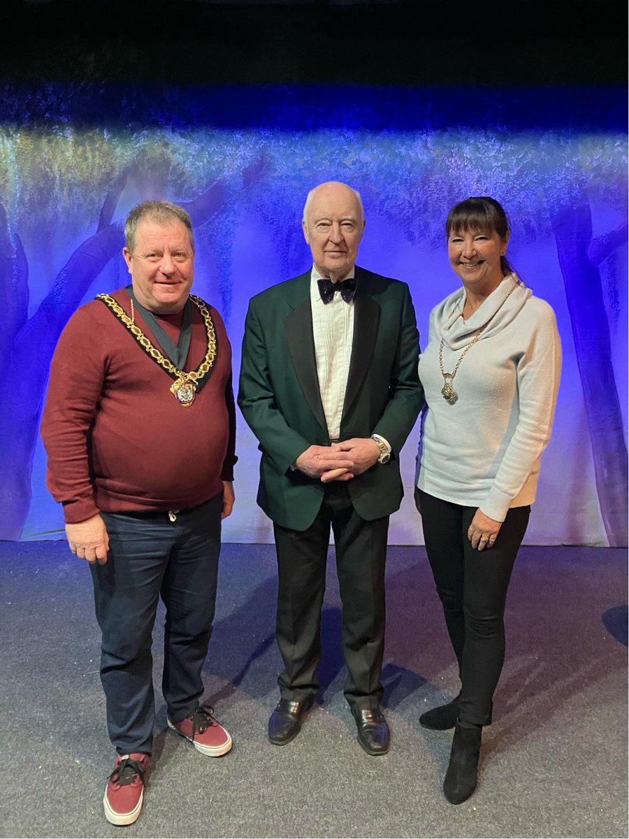 Mayor of the Borough of Reigate and Banstead tweet media