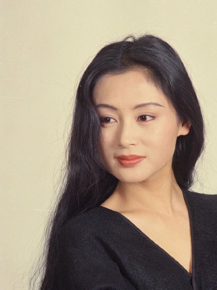 PrincessJINGYI's tweet photo. Gorgeous Mommy Chen!
#ArthurChen #ChenHong
©️ https://t.co/obju8XIrTm