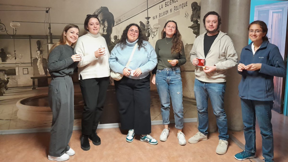 Very proud of our PhD students representing #BIOM at the PhD days #OOBanyuls🎓✨#JDD_Banyuls