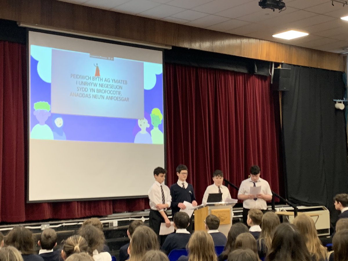 The Digital Council presenting an assembly about #SaferInternetDay