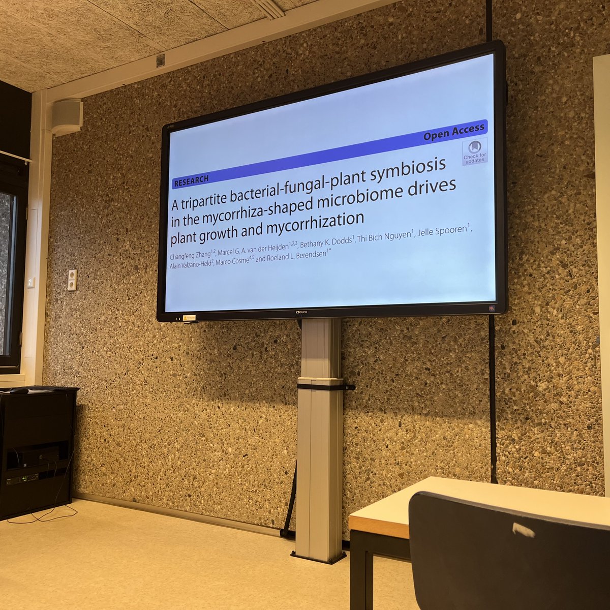 Akos T. Kovacs tweet media