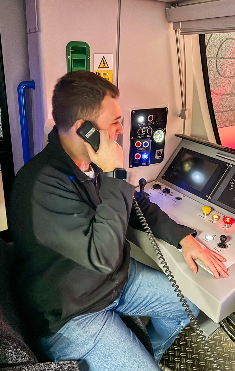 RB_Railway_'s tweet photo. 🚄 Railweek ‘24 🚄
Last night it was great to visit the @bcrre at @unibirmingham with @youngrailpro to see the groundbreaking research and innovation happening in the rail industry right now. #railweek24 #railweek #railcareers #railway https://t.co/yJ2RZ71kjz