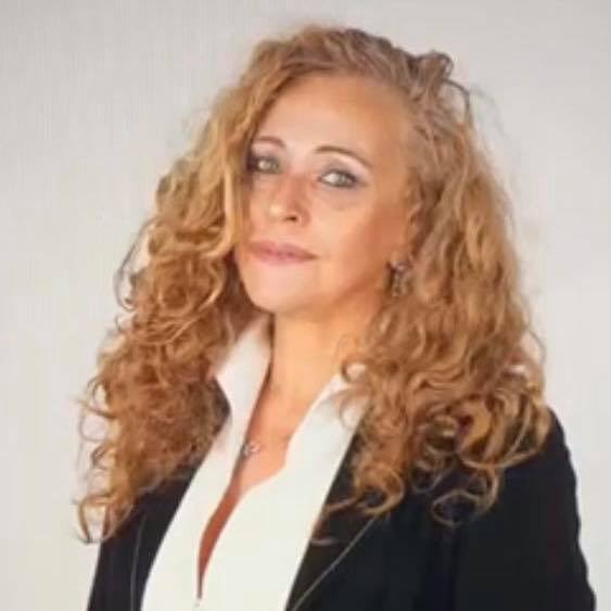 Ciao Stefania,
grande donna, grande attivista, grande punto di riferimento per il Movimento 5 Stelle.
Una perdita enorme che lascia senza parole, oggi è un triste giorno.