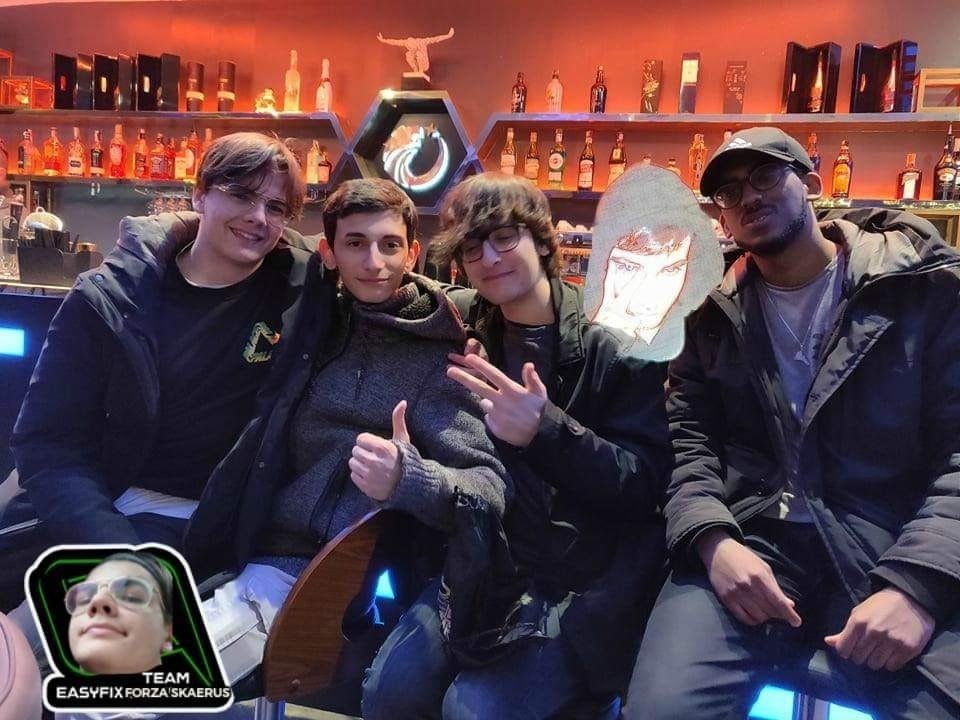 vi sblocco un ricordo: il dreamteam che sconfisse il NAT <a href="/Gamagotchi/">Gama</a> @TurboKhema <a href="/LolFeint/">xFaNTaSTiiCz</a> <a href="/PhomaLoL/">Phoma</a>