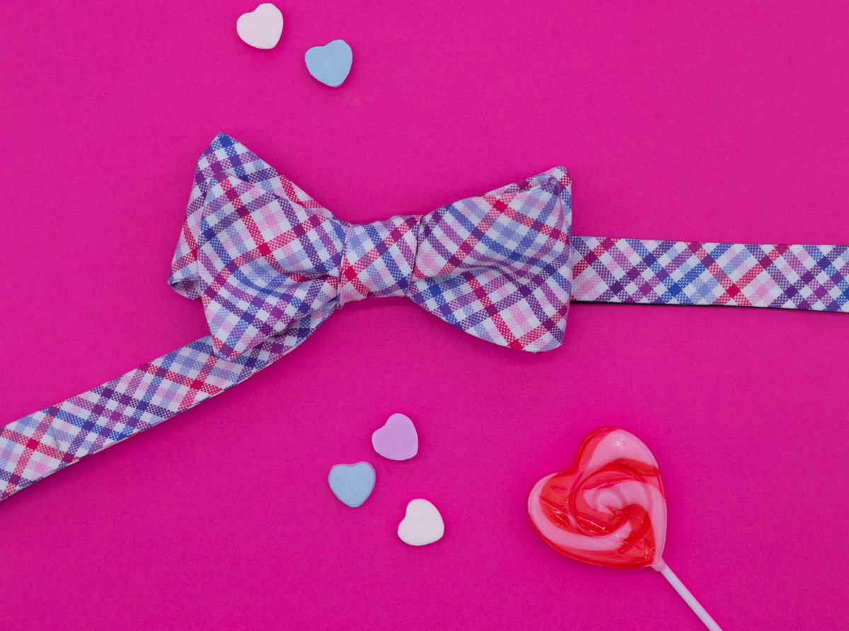 Spreading sweetness one bow tie at a time – because love is the sweetest accessory! 🎀💖

Drop a “💖” if you’ll wear this bow tie!

#HighCottonStyle #MensFashion #MensAccessories #TieCollection #bowtie #bowtiesarecool #HighCottonCraftsmanship