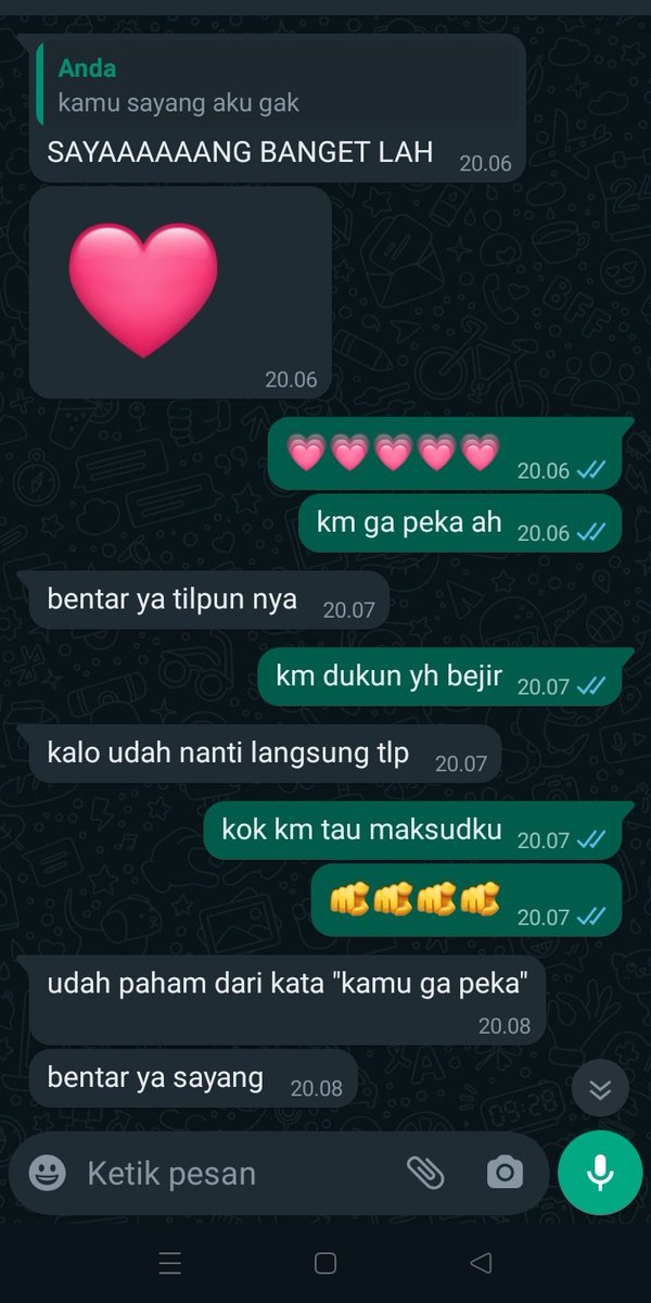 dadarkuning's tweet image. kira kira dia capek gk yh liat kelakuan q