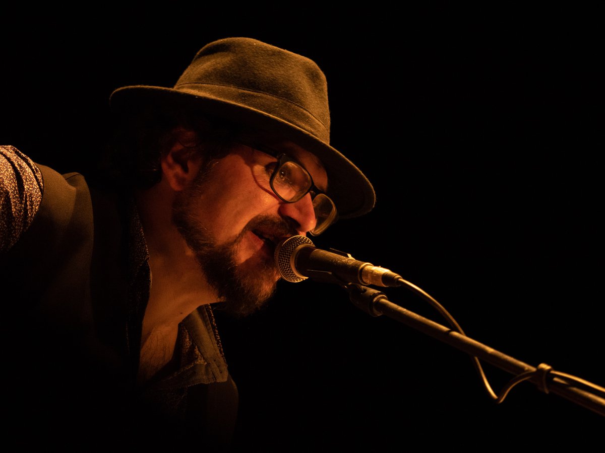 BIRA_Kultura's tweet photo. #badator #kontzertua
Otsailak 16 ostirala 20:00
PETTI: SUA ARI DU
Negu minean, kontzertu beroa eskainiko du Petti musikari nafarrak
8€
@pettibera @AnaGalarraga1 https://t.co/cyFJx4j3ue