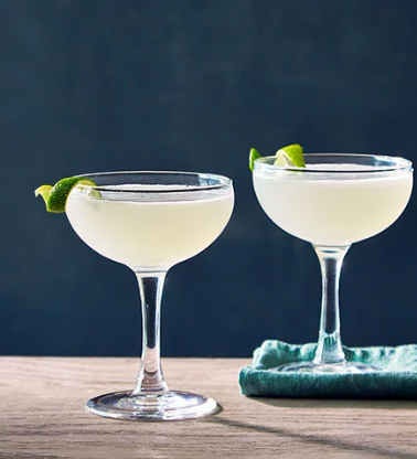 ShakenTales's tweet photo. The Gimlet is said to have been invented by British sailors in the 19th century as a way to prevent scurvy, a disease caused by a lack of vitamin C. Limes are a good source of vitamin C, so sailors would drink gimlets to stay healthy on long voyages. https://t.co/9smlY0qJTu