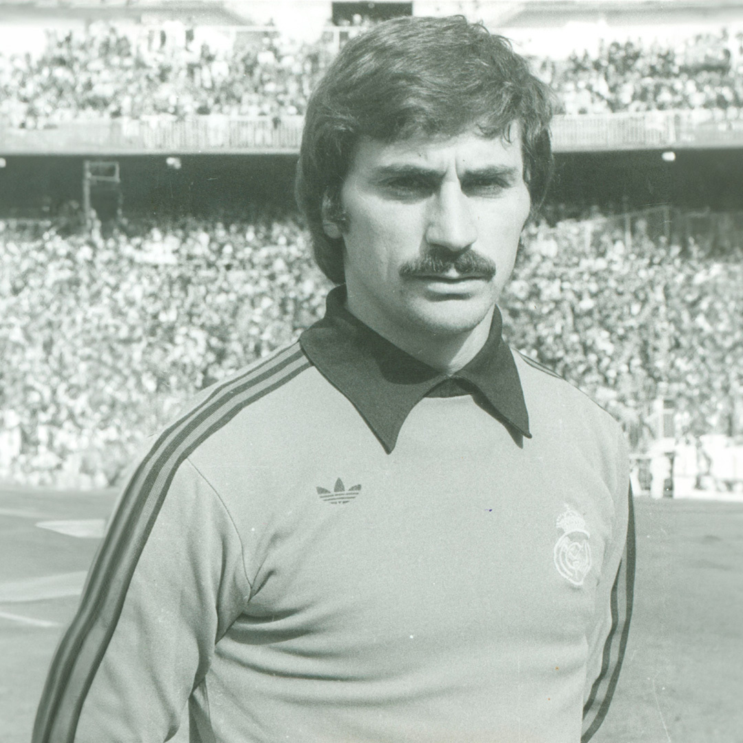 realmadrid's tweet photo. Comunicado Oficial: fallecimiento de Miguel Ángel.
#RealMadrid