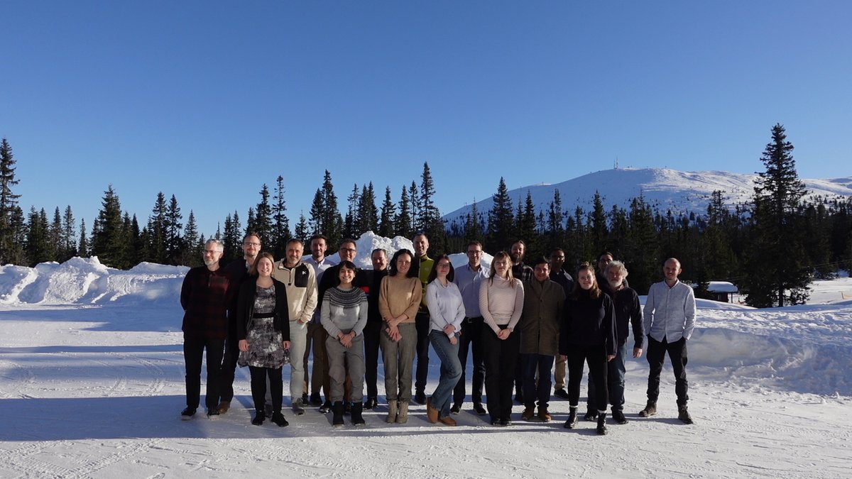 🤝 Cold but sunny - and, most of all, productive! The @PHOTONFOOD consortium met in Norway. Fruitful discussions took place on the MIFI and HIFI devices, sample preparation, the software and exploitation. Looking forward to an intense final project year! photonfood.eu