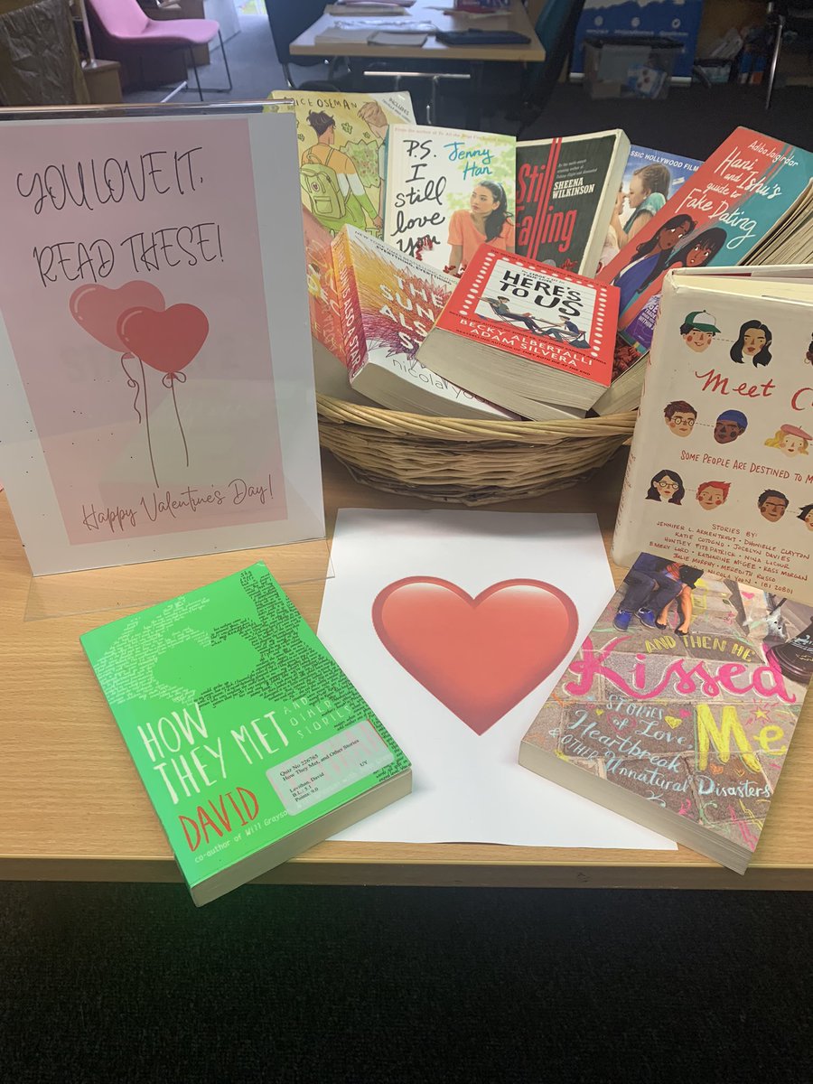 ellenfieldlib's tweet photo. #jcspLibraries #WordMillionaireBattle is heating up! Will the 1st years run away with it? Also reads for #Valentines2024 and a mix for those who hate it 🖤 @jcsplibraries @ellenfieldcc @cdetbcdu https://t.co/CPH54HjNxm