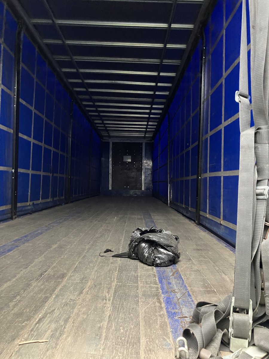 stephen_mcivor's tweet photo. We have the below for Sale ,2013 sdc 4.2m bpw drums . Contact 07725544441 .. https://t.co/tT9314vwiL
