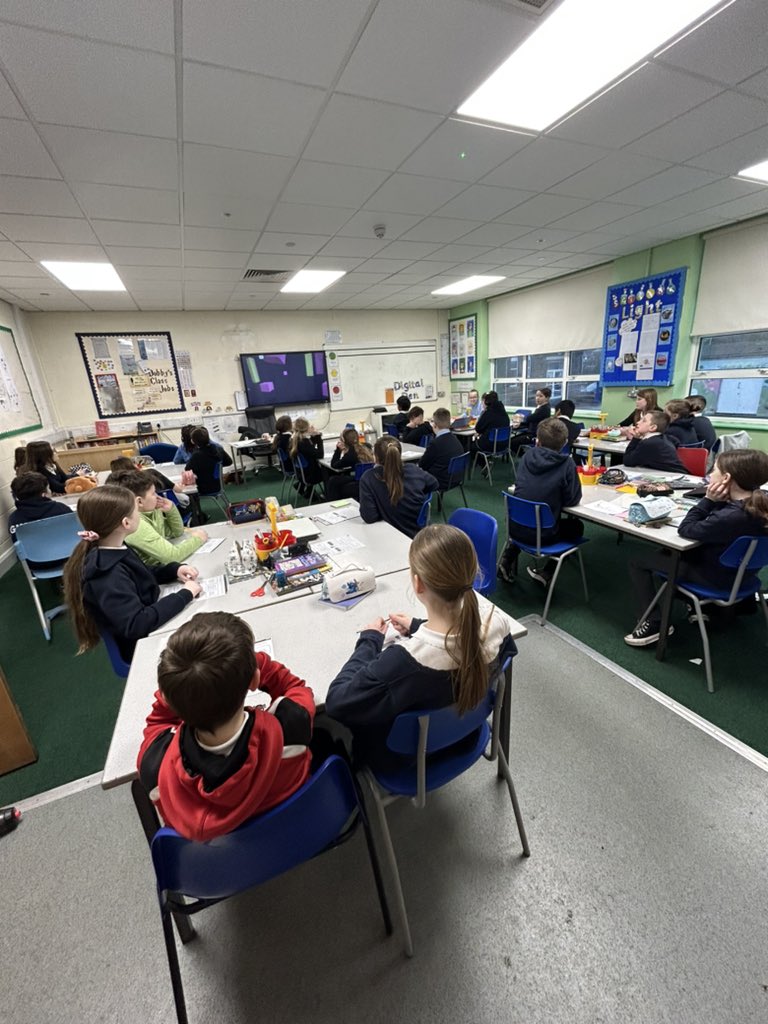 Coedpenmaenpr1's tweet image. Willow Class are ready for the #bbclivelesson for #saferinternetday @BBC @cbbc