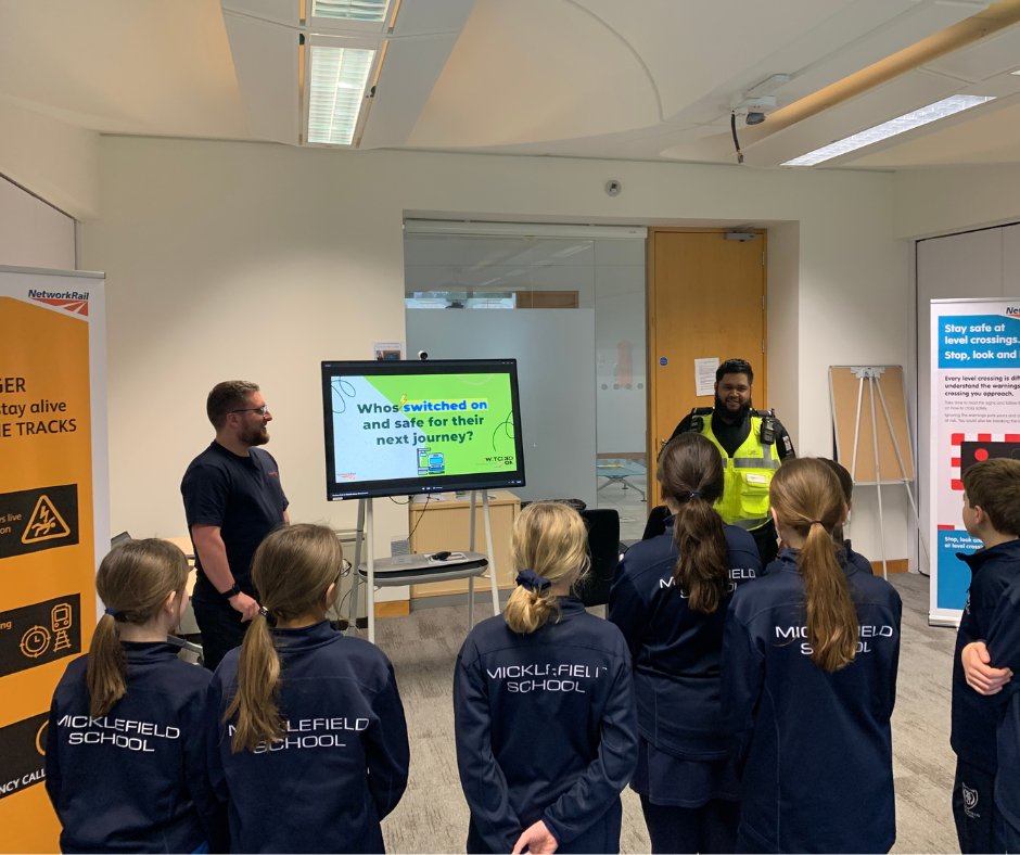 Micklefield School Reigate tweet media