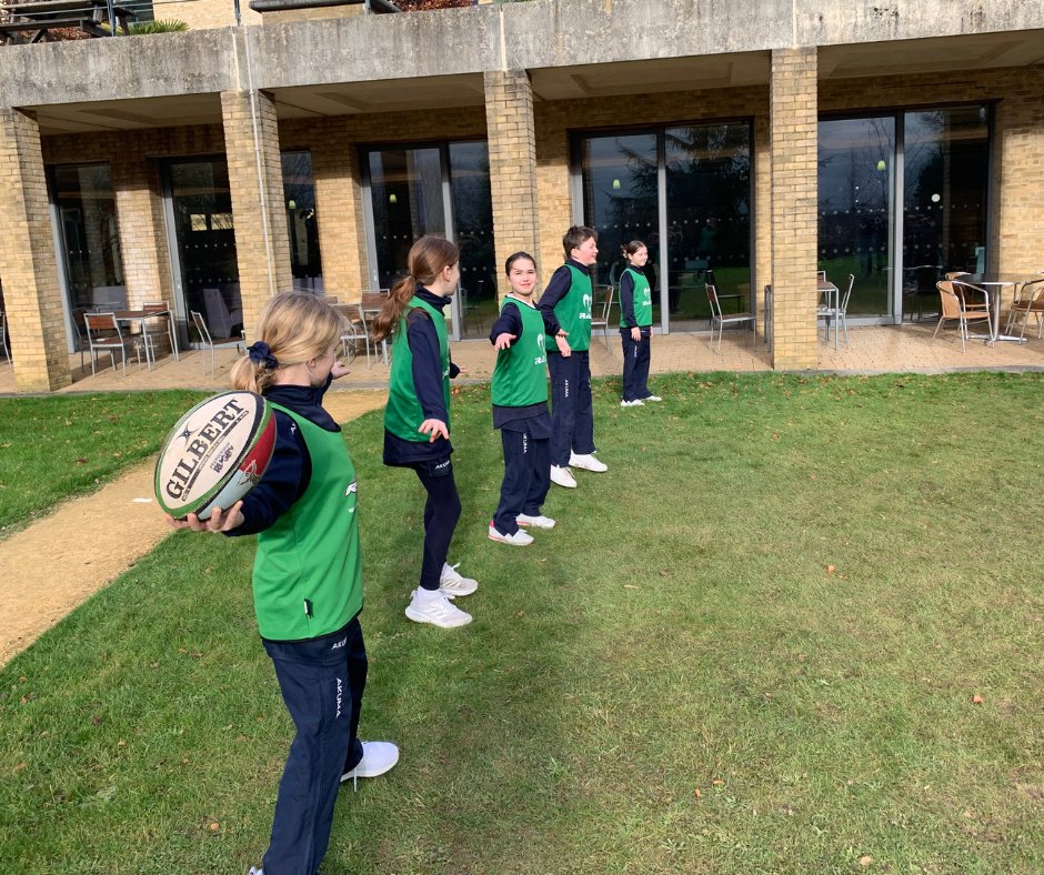 Micklefield School Reigate tweet media