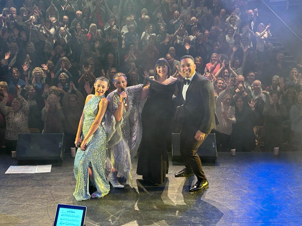 Streisand - Woman in love, the band new show will be with us this time in April 😍 It's had some amazing feedback, and we look forward to their arrival at Castle Theatre Take a look at the pic from the sell out in Epsom! 😁 📅 Sun 7 Apr, 7:30pm 🎟️ bit.ly/3QzbLhD