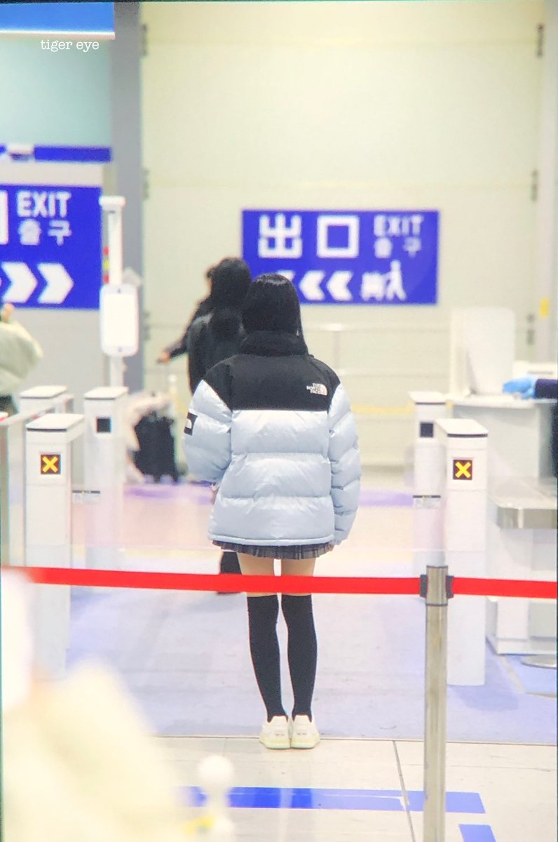 240206 꼬맹이 맞는듯 
  #아이브 #ive #이서 #イソ #이현서