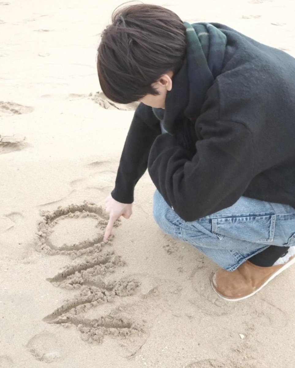 txtbringsmagic's tweet photo. same, soobinie https://t.co/zLPLn48gYX