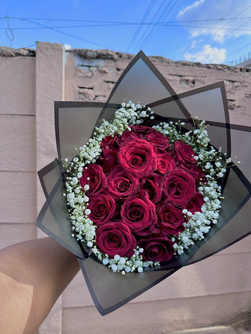 L_AffairsKnust's tweet photo. Val’s day is fast approaching🥰💌.

Did you know🤔

- that when you get your boyfriend, girlfriend or any loved one(s) a Val’s day gift

- by law, the recipient of the gift have to pay “gift tax” on the value of the gift?

The applicable tax rate is 25% of the value of the gift. https://t.co/fJvaJUlUNO