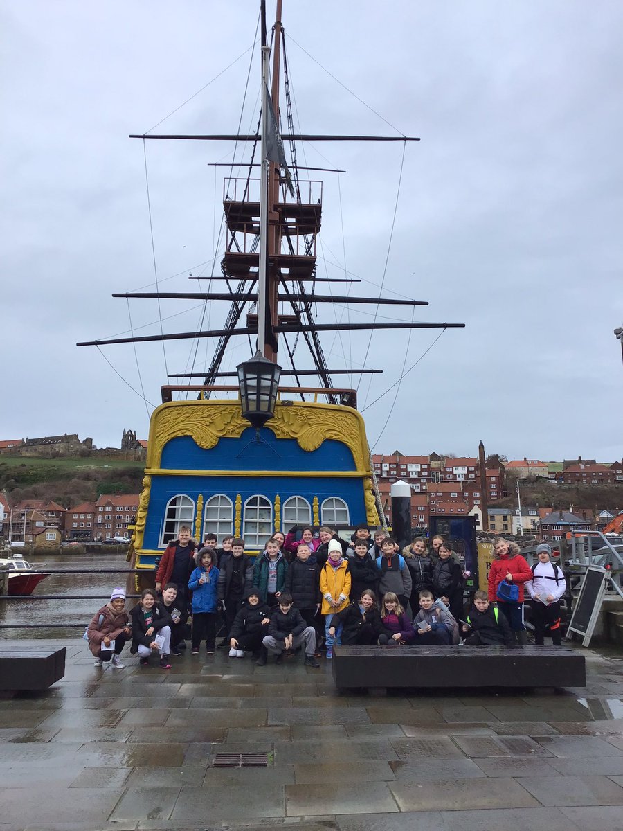 StHelensYear5's tweet photo. We started day 2 with a visit to The Endeavour museum! ⚓️🌊 @PrincipalSTH https://t.co/cSBpkBGuPs