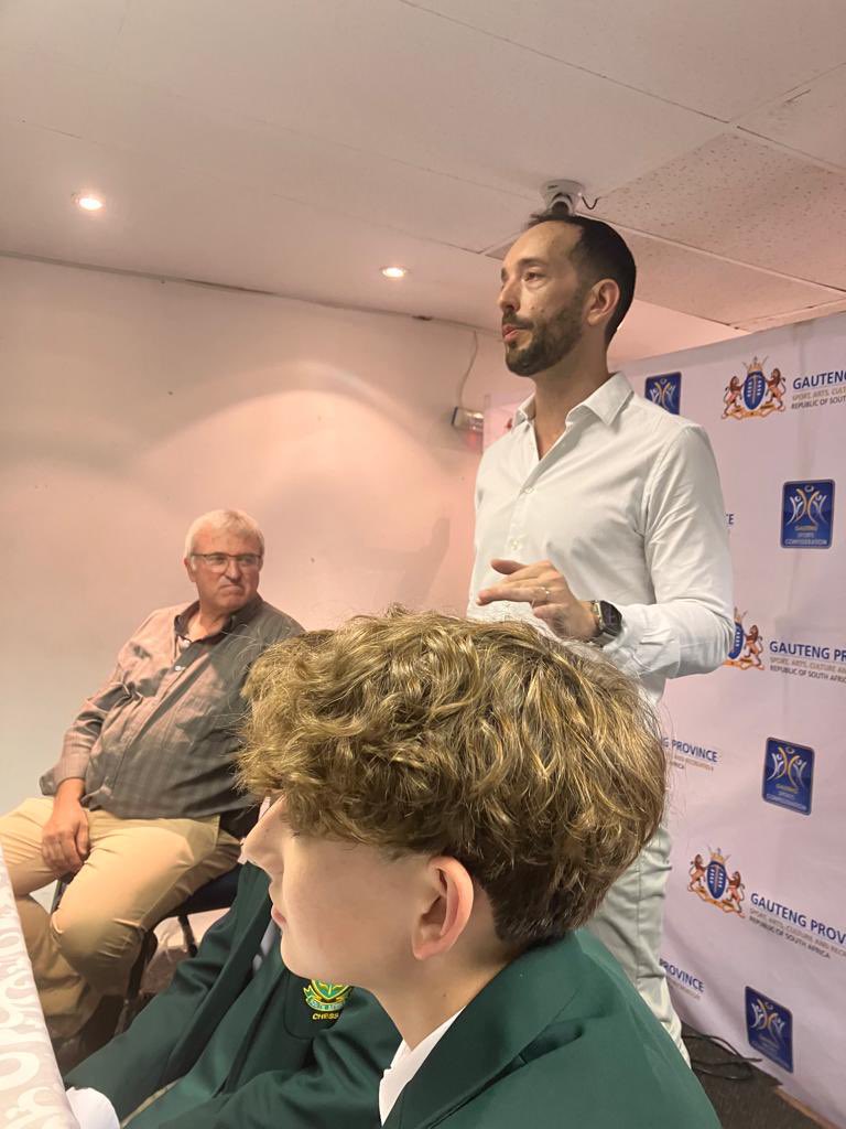 LubaMagwentshu's tweet image. Empowering Minds: 
Today we bring the game of chess to township schools across Johannesburg! With your support, we're equipping students with the skills to compete and thrive. Let's make a difference together. 
#ChessForChange 
#CommunityEmpowerment
#JoburgCares
#WeServeJoburg