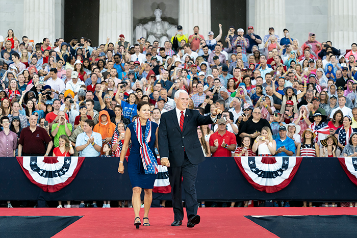 Former US Vice President @Mike_Pence has faced a crossroads at several times throughout his career in politics. Speakers who have faced crisis and conquered bring value to your next event. Call us to host him at your upcoming event. hubs.ly/Q02jzl0L0 | #ThoughtLeadership