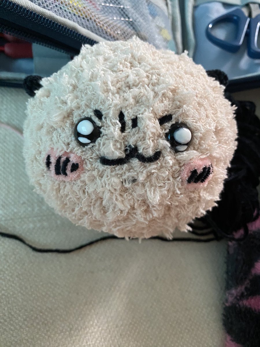 JUDY_DQX's tweet photo. ちいかわのラッコ編んでみた
顔と体に使った糸はセリアで買った毛糸🧶
#あみぐるみ https://t.co/UwUl3IW9z9