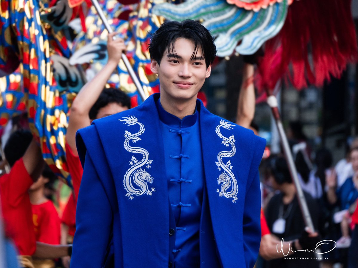 WinmetawinO's tweet photo. ต้าวมังกรแดง 😂😂

WIN X KINGPOWER CNY
#PowerYourLuckPowerYourLife
#LuckHealthWealthLove 
#KingPowerChineseNewYear2024
#winmetawin @winmetawin https://t.co/mFyspKYnsI
