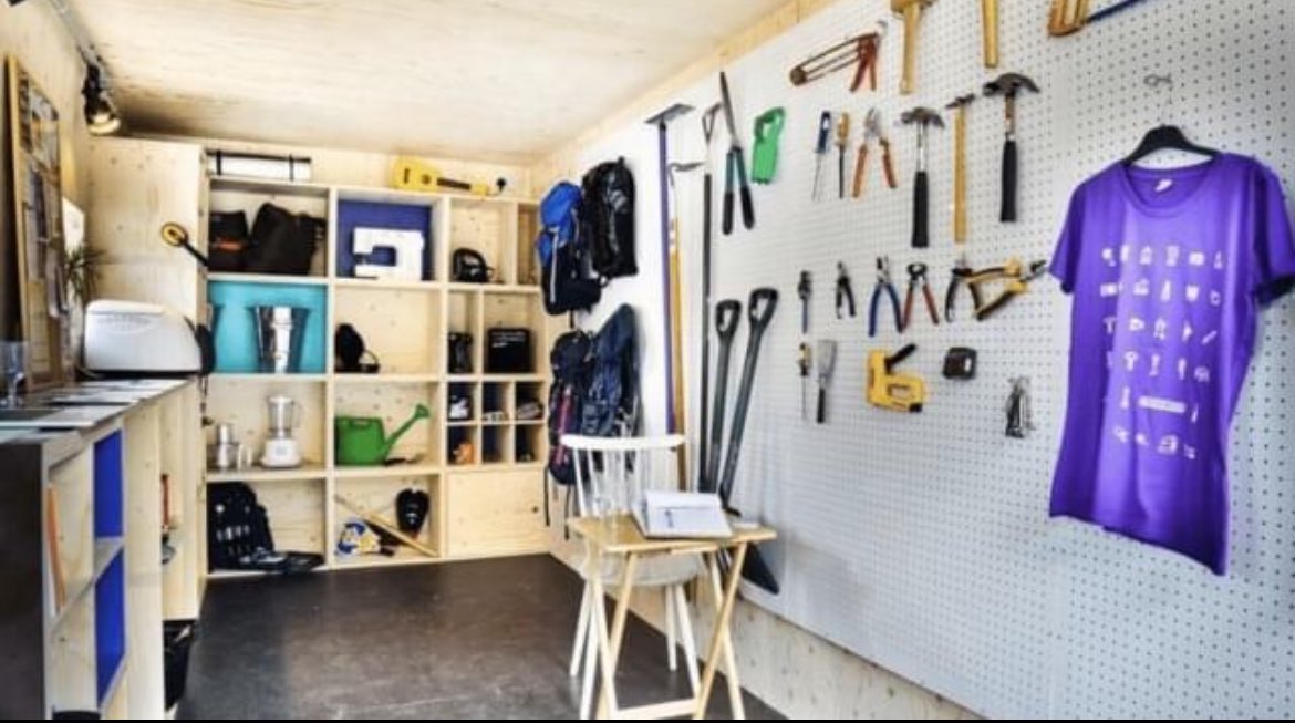 A “Things” library has popped up near me. I love this. #community #kindness #eco #declutteredhome is what it means to me! What do you think and have you got one near you?