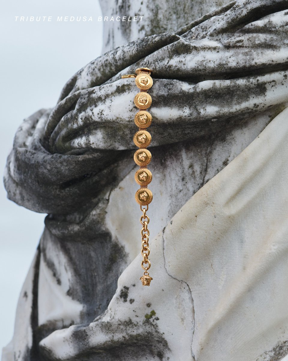 Versace's tweet photo. Jewelry featuring Versace's Medusa for #VersaceResort24

Now at https://t.co/XnaPFfBNnv

Photography by Adrian González Cohen

#Versace

Medusa Grecacuff bracelet
-
Tribute Medusa bracelet https://t.co/xT0lDktv2Q