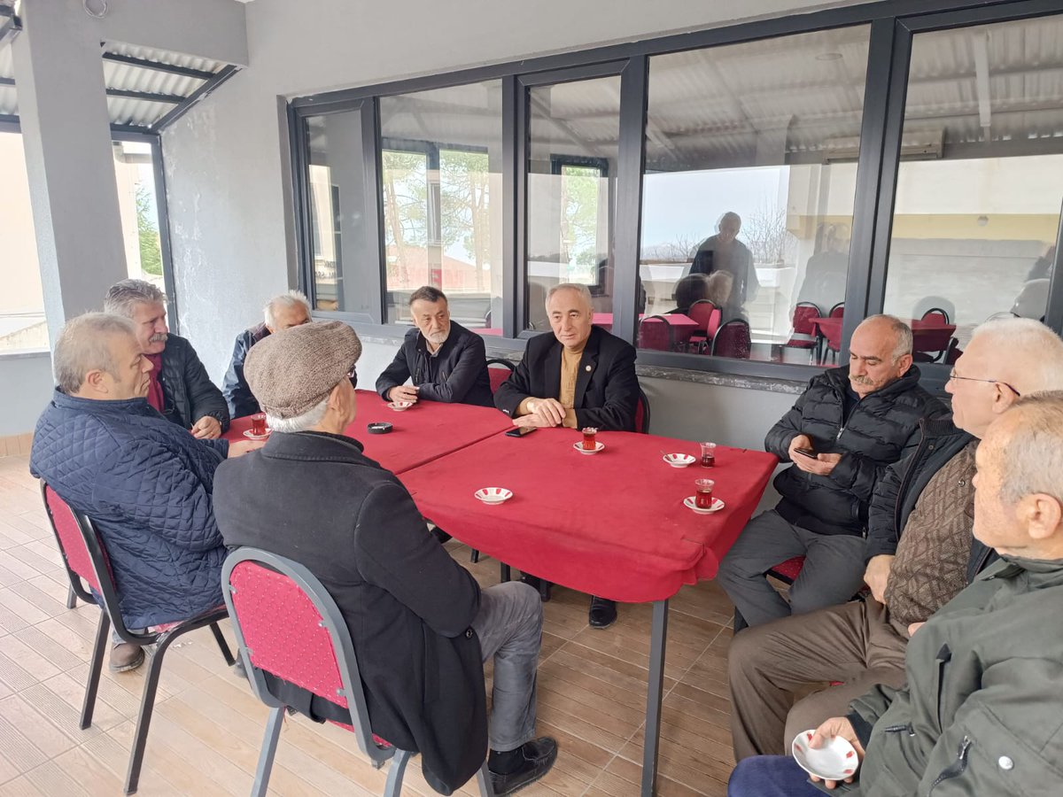 Gorguluoglu28's tweet photo. Hemşehrilerimizle biriz, beraberiz...❤️

Şeyhli Mahallemiz ve Nefsi Piraziz köyümüzde kıymetli hemşehrilerimizle bir araya geldik. İlgi ve alakalarından dolayı kendilerine teşekkür ediyorum. 

📍 Şeyhli Mahallesi
📍 NefsiPiraziz köyü https://t.co/XRgiVjtHah