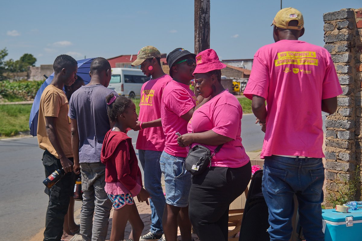 modernart4sa's tweet photo. We had a succesful Activation eBhareni in Diepkloof. keep your eyes on our socials for our next activation, who knows we could be in your street next! https://t.co/OFDayW4vq9