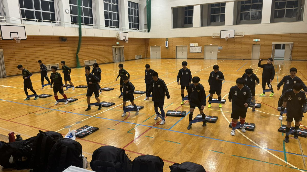 FCforesta's tweet photo. JPCスポーツ教室さんによる体幹体験会実施中！！

#フォレスタ関
#JPCスポーツ教室
#体幹
#コバトレ https://t.co/VInv8CDcKB