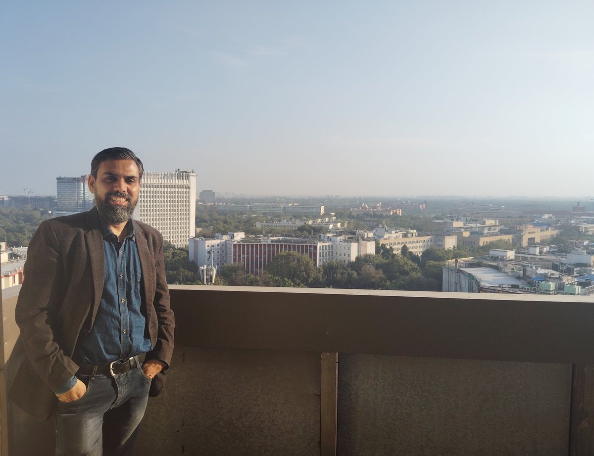 iAtulKrishan1's tweet image. Enjoying the pleasant weather from the 12th-floor balcony in Delhi today! What a refreshing change! #DelhiWeather #BalconyView #WeatherCheck

#DelhiWeather  #DelhiClimate