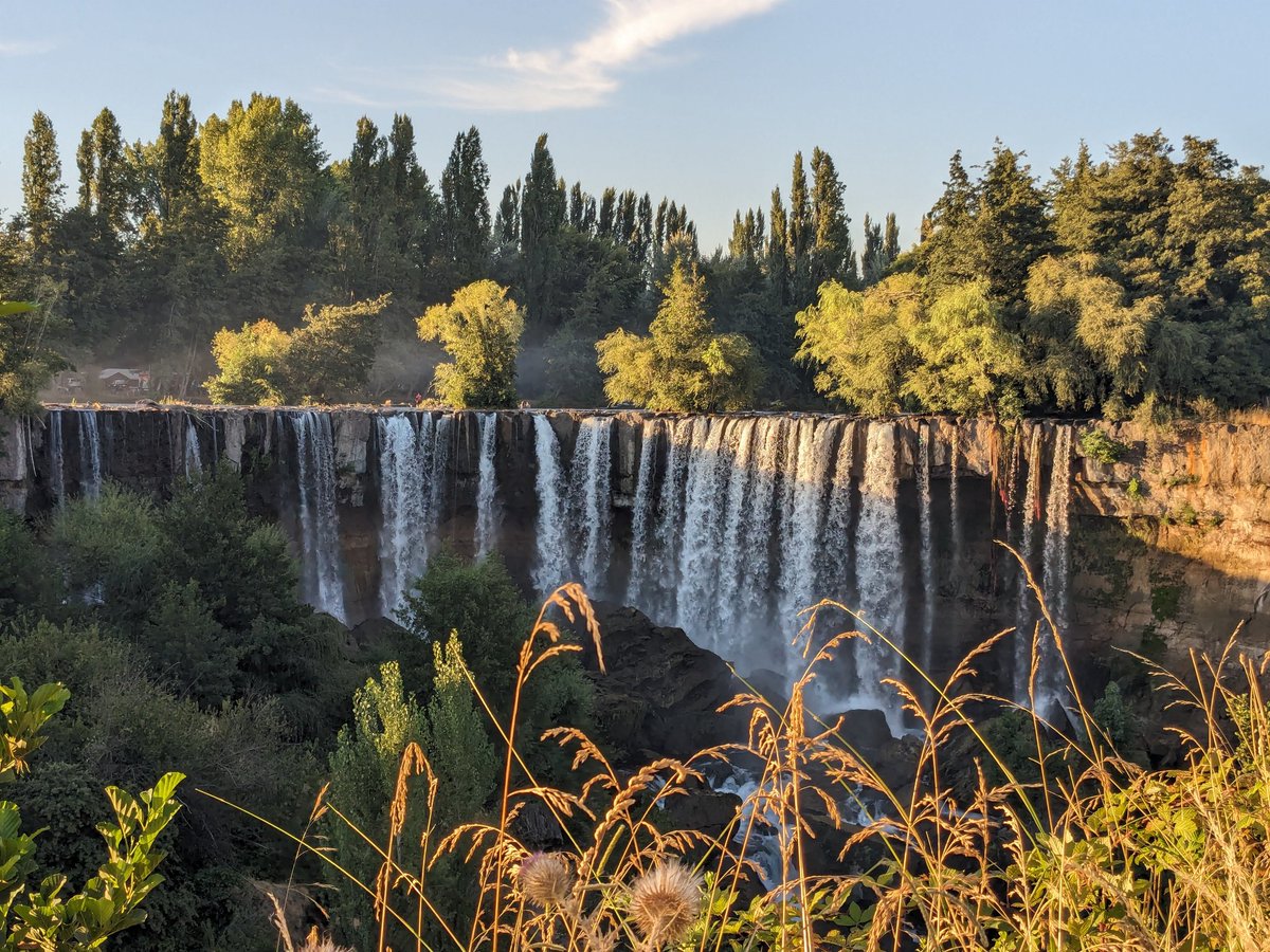 We are now in the Bio Bio region further south. Salta Del Laja