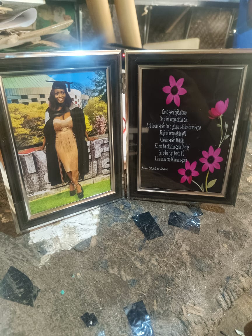 JAMES_INQ's tweet photo. Consider a thoughtful and budget-friendly Valentine's Day gift for your loved ones with our affordable selection of frames, including options for walls and tables. Find the perfect, presentable frame at a price that won't break the bank. 

Delivery is nationwide🤗 https://t.co/x9OT0cMOKl