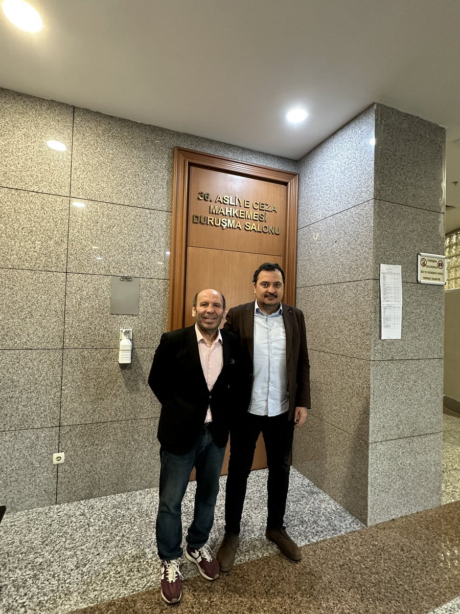 muratduymus's tweet photo. Sevgili ağabeyim @atillaturker1961 ile birlikte davamızın peşindeyiz ..

2013-2016 yılları arasında Antalyaspor’da yaşanan menajer oyunları ile ilgili kaleme aldığımız haberlerden ötürü gelişen davamızın 2. duruşması bugün yapıldı.

SANIKLAR : Menajer Metin Korkmaz ve Özkan Doğan https://t.co/gKdn6jiCzm