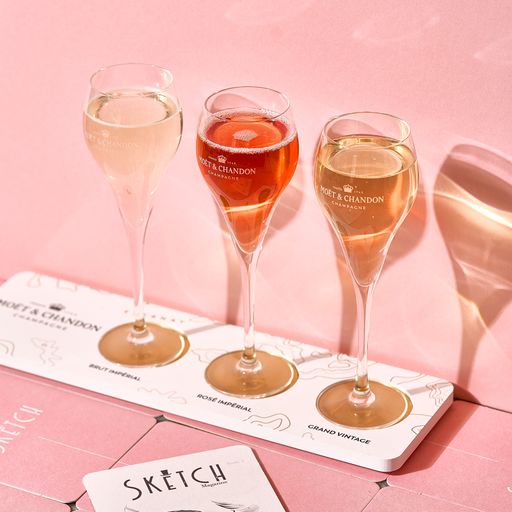 ImperialCork's tweet image. Raise a glass with one of our elegant Moët &amp;amp; Chandon Champagne Flights🥂

Served in both Sketch &amp;amp; No.76 in Cork City, wherever you would like to experience this luxury, the choice is yours..
#moet #toastwithmoet #MoëtandChandon #champagne #magic #champagneflight #no76cork