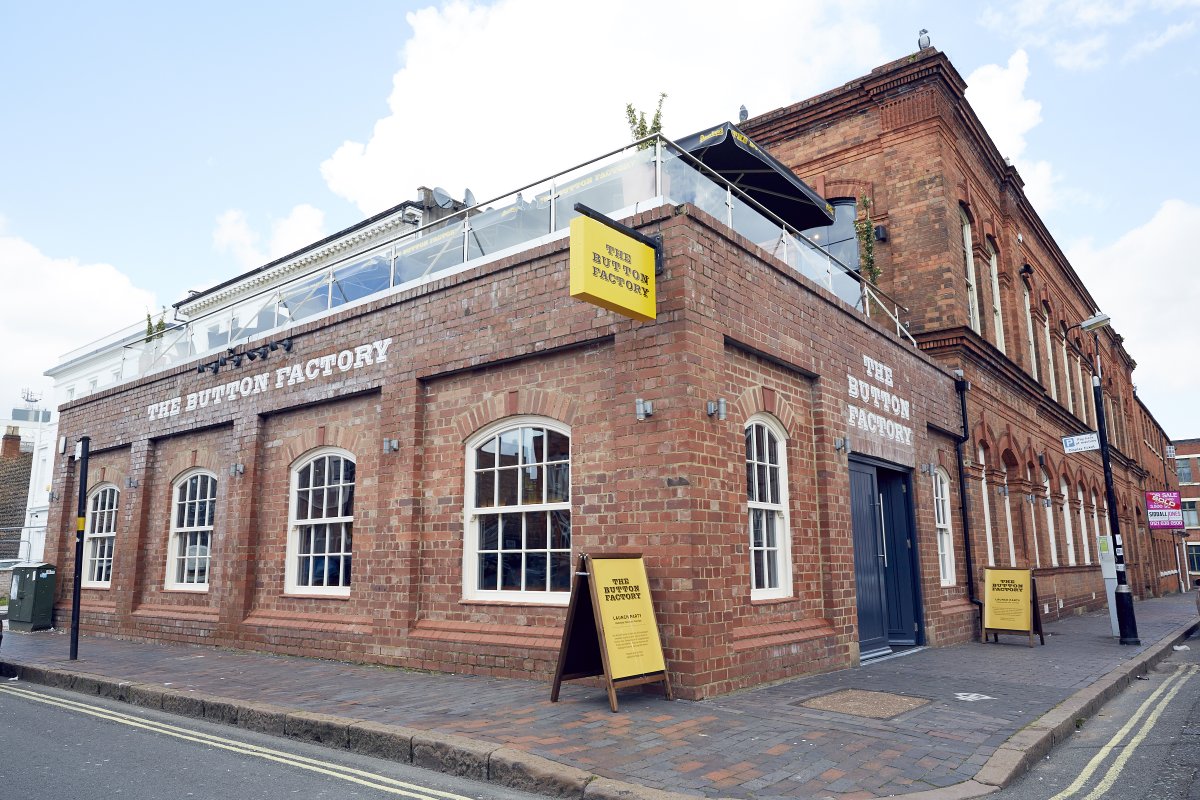 Button_Factory's tweet image. 📢 CLOSED FOR STAFF PARTY 📢

The Button Factory will be closed for business today due to a well earned Staff party! 

We&apos;ll be back open as normal tomorrow at 12pm 🙌